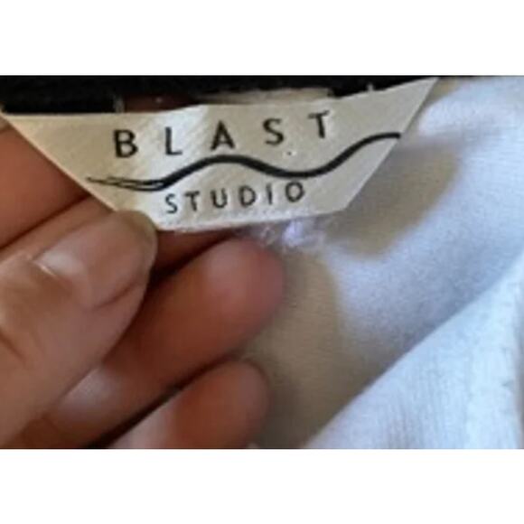Embroidered White Zip Jacket Black Detail Blast Studio Size 18 - Picture 3 of 6